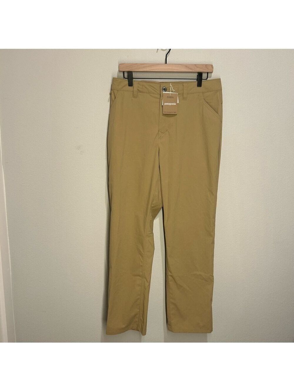 Patagonia Women’s Quandary Pants Size 10 Classic Tan – 30" Inseam – UPF 40+ NWT